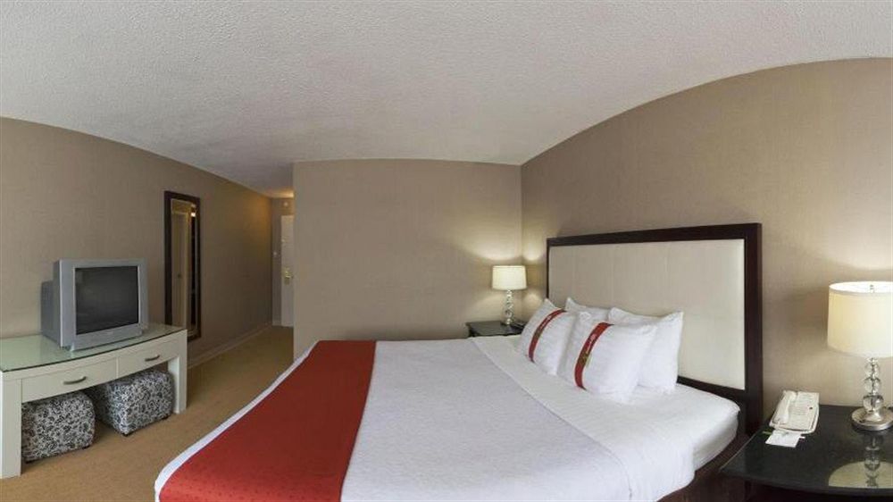 Holiday Inn & Suites Boston Peabody, An Ihg Hotel Exterior foto